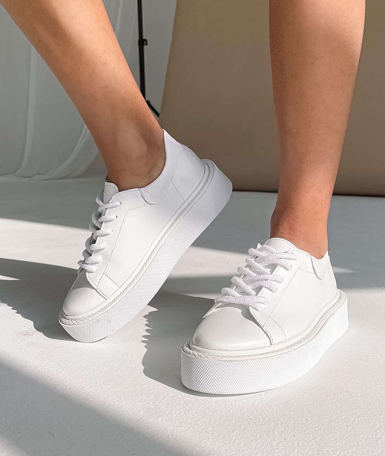 incredible white classic sneakers