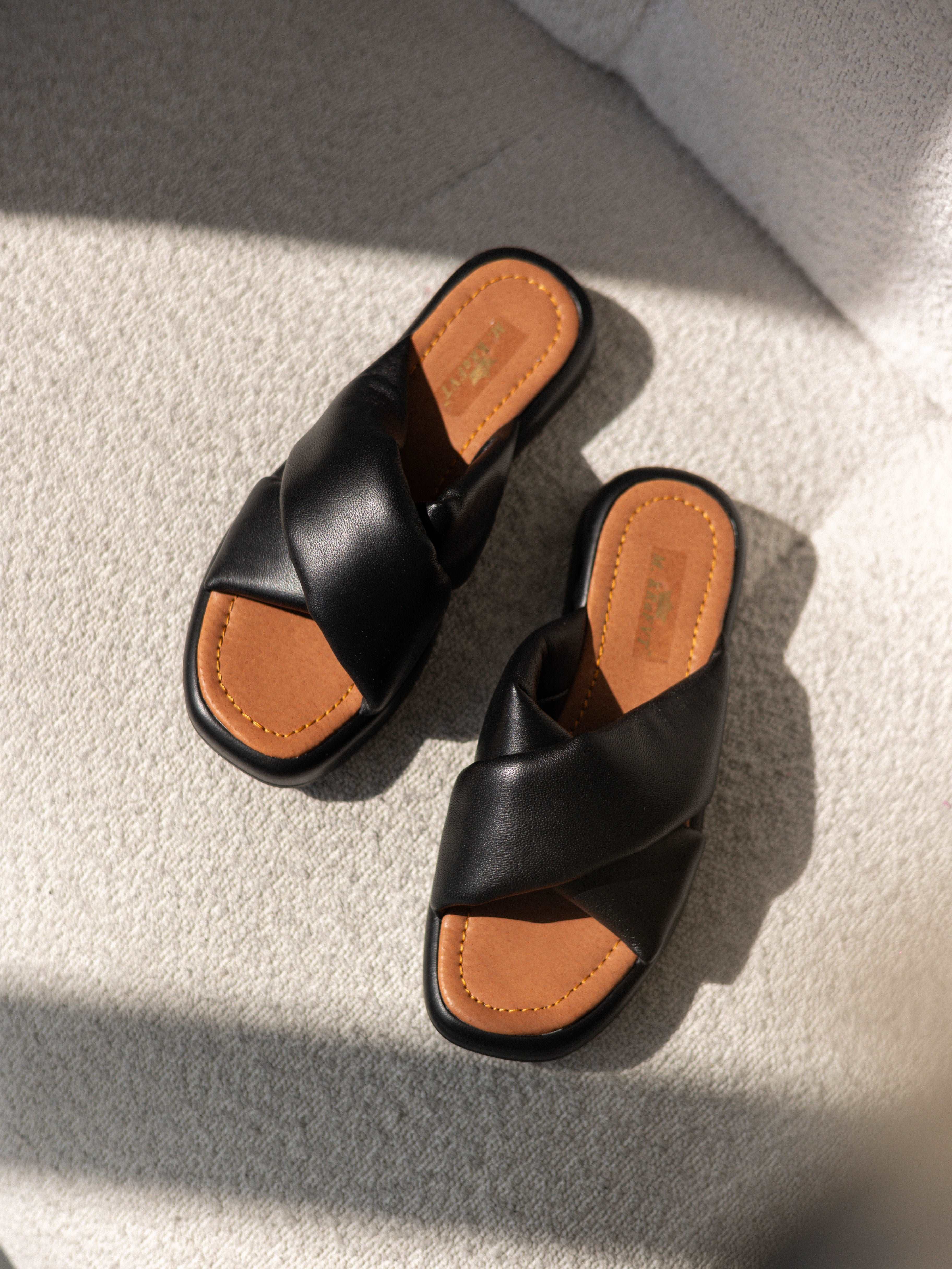 soft and comfortable flip flops with a brown accent